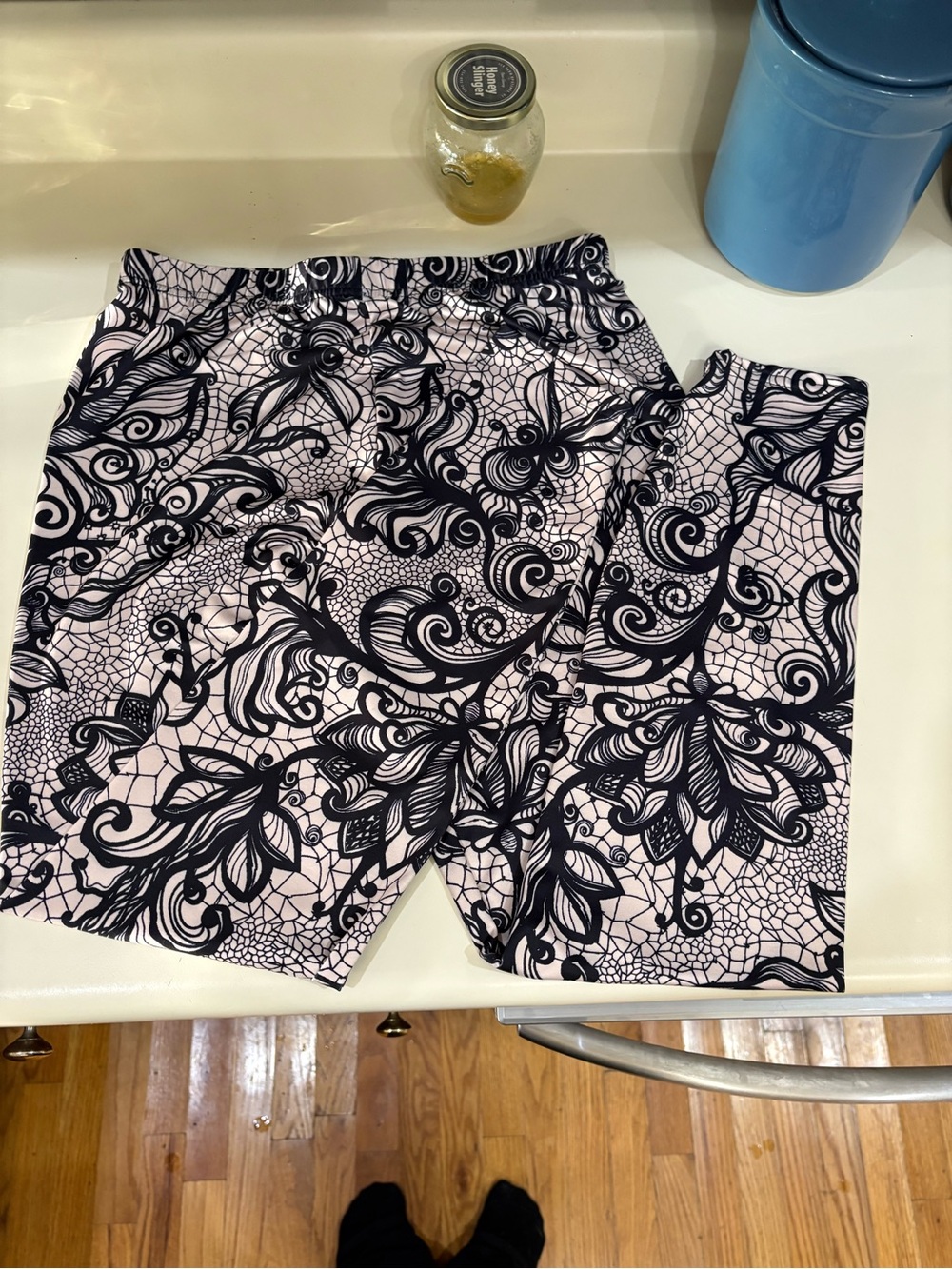Women's Pink & Black Floral Print Stretch Leggings